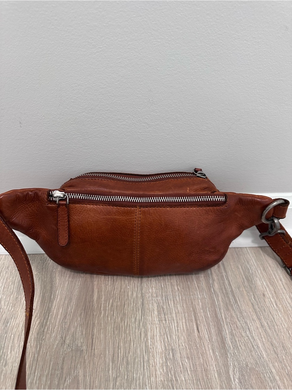 Vilenca Holland Brown Woven Leather Waist Bag Belt Bag Fanny Pack - Picture 9 of 9